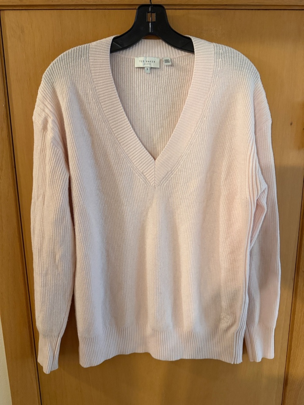 Ted Baker London Women’s Rozell Ribbed Knit V Neck Sweater Pink Size 6-8 (3)